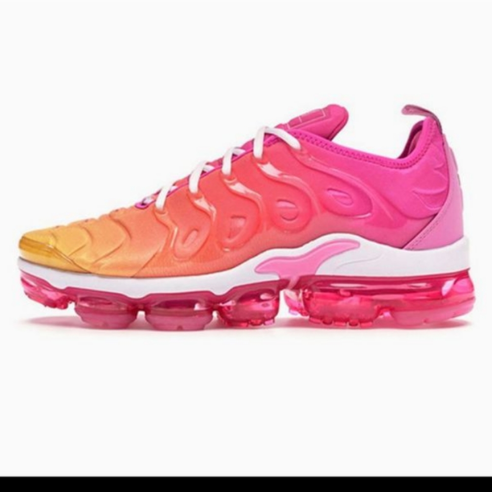 Vapormax TN plus pink